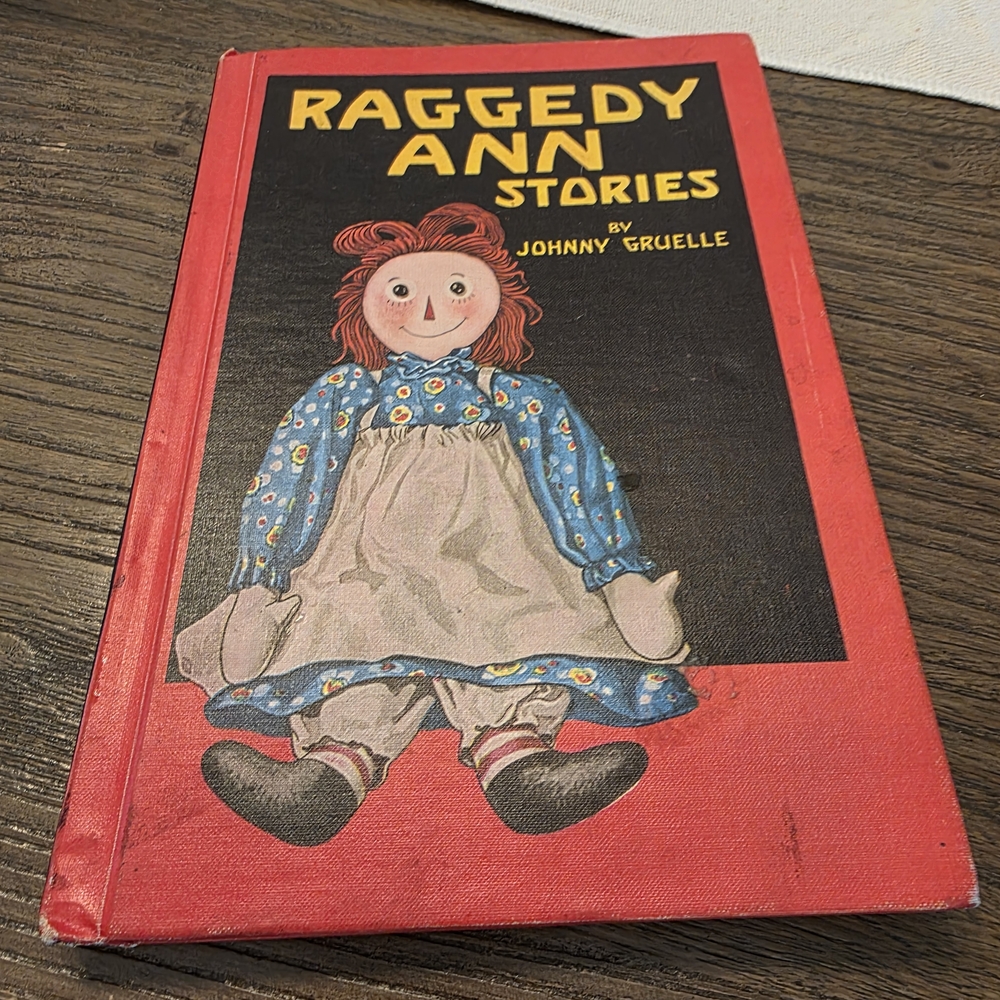 Raggedy Ann Stories Book